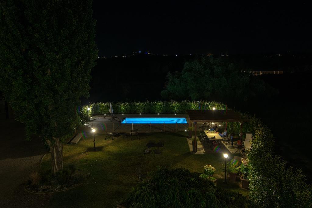 Cascina Rocca Agriturismo B&B ลามอร์รา ภายนอก รูปภาพ